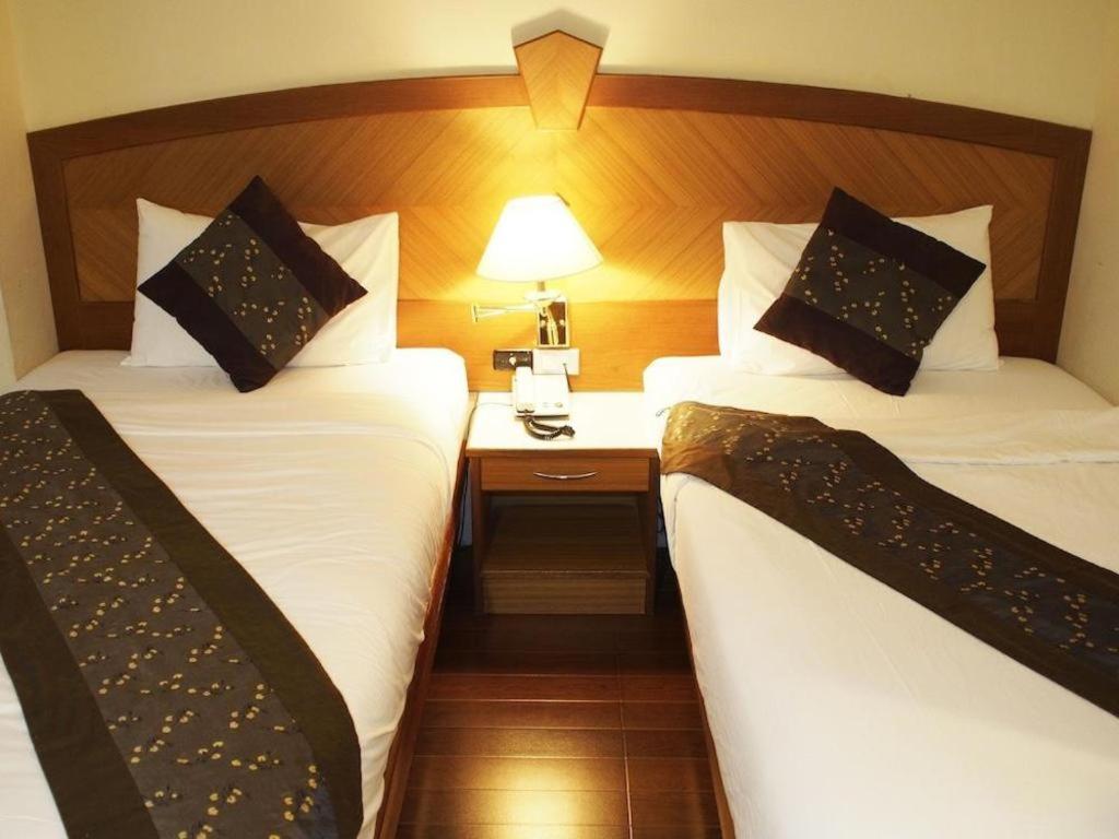 Nh Elegant Hotel Саконнакхон Екстер'єр фото